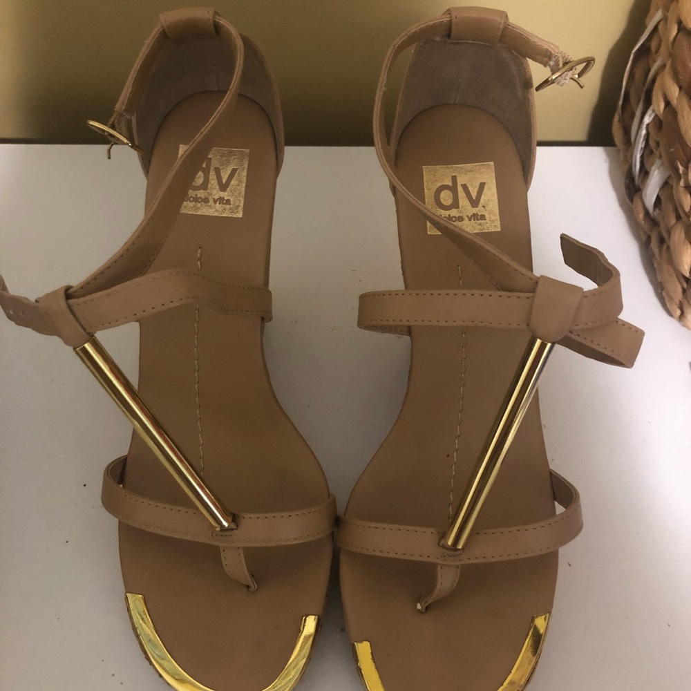 Dolce Vita women’s wedges